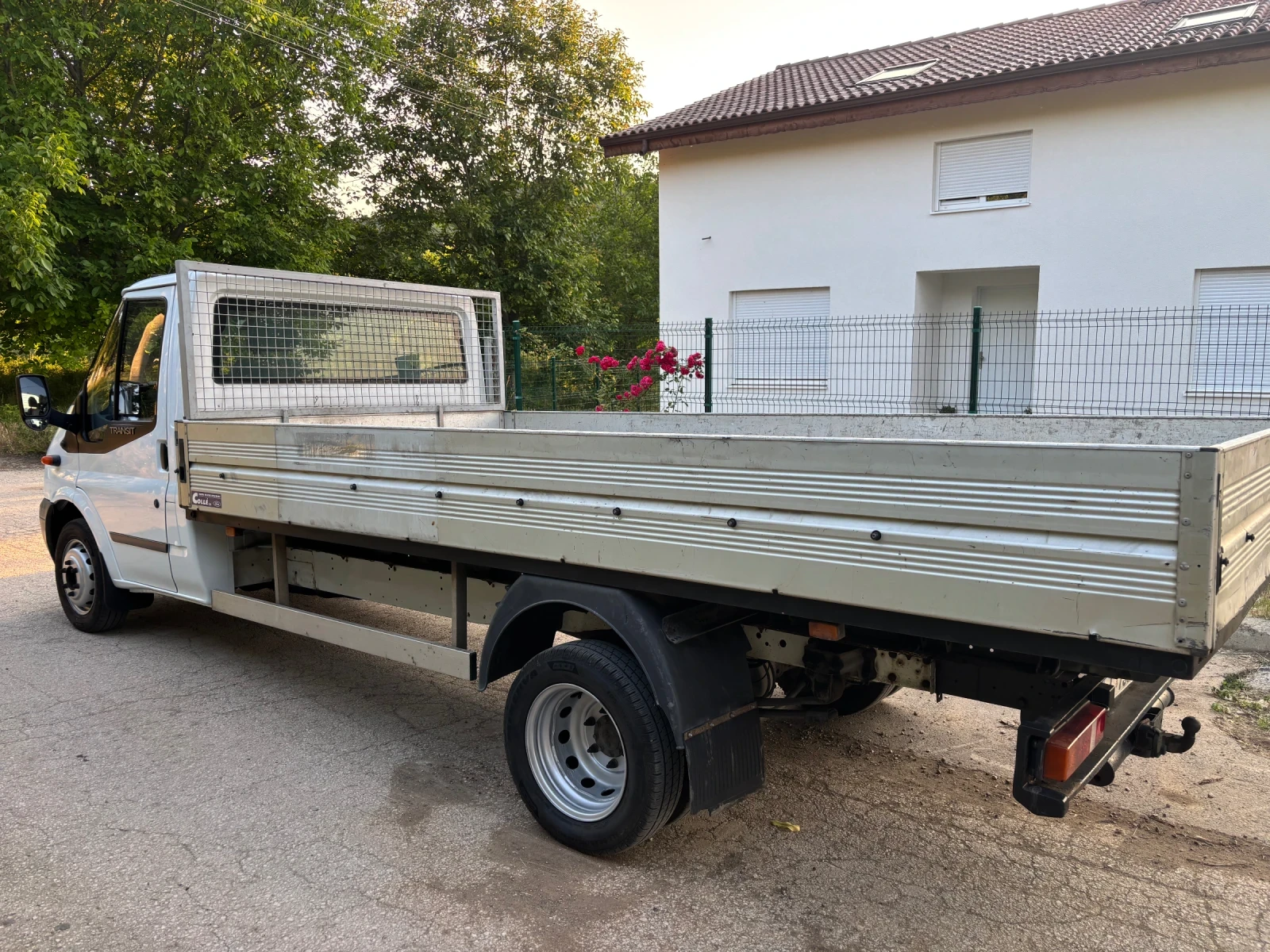 Ford Transit F350 - изображение 5