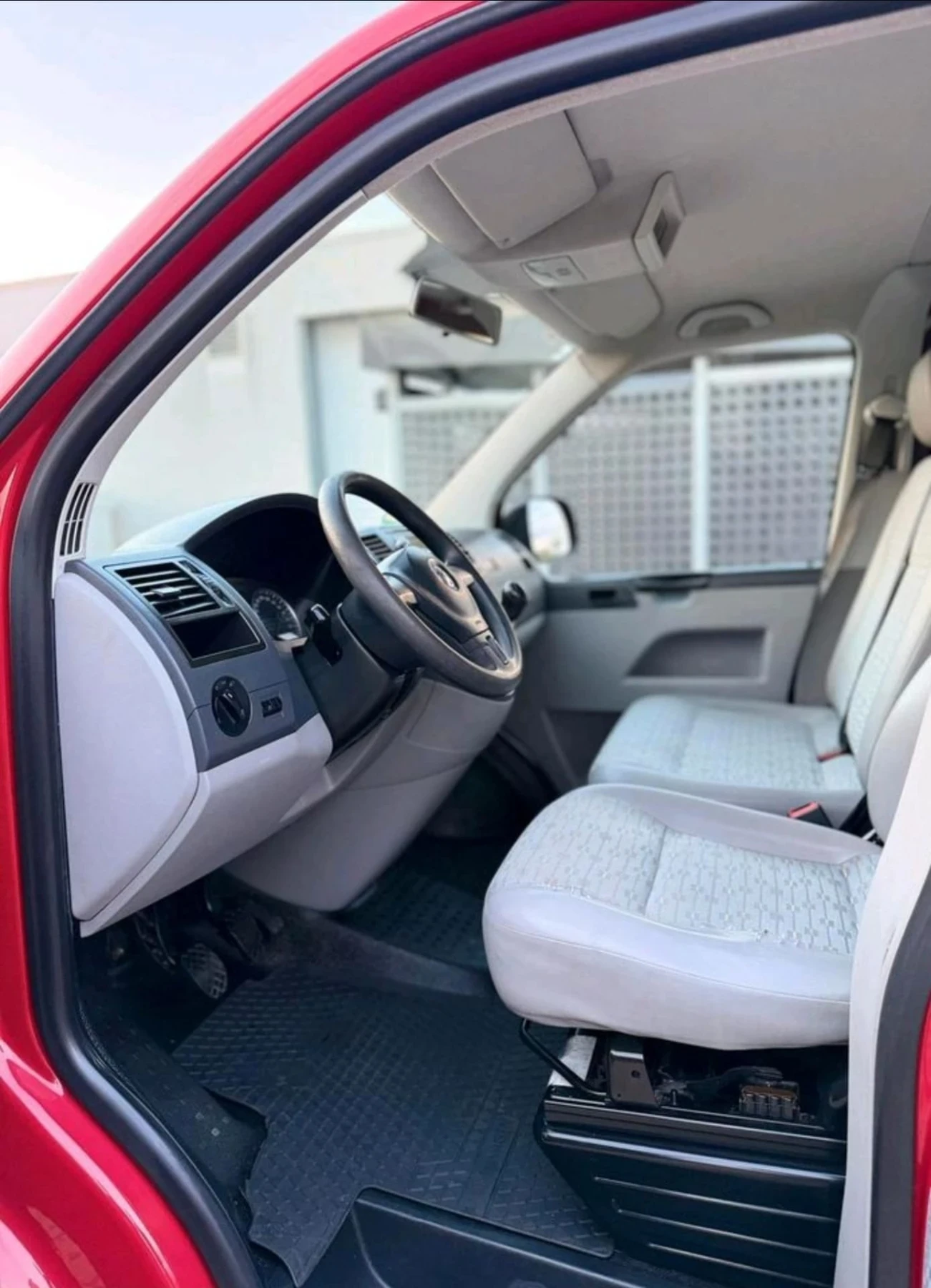 VW T5, снимка 5 - Бусове и автобуси - 54156442