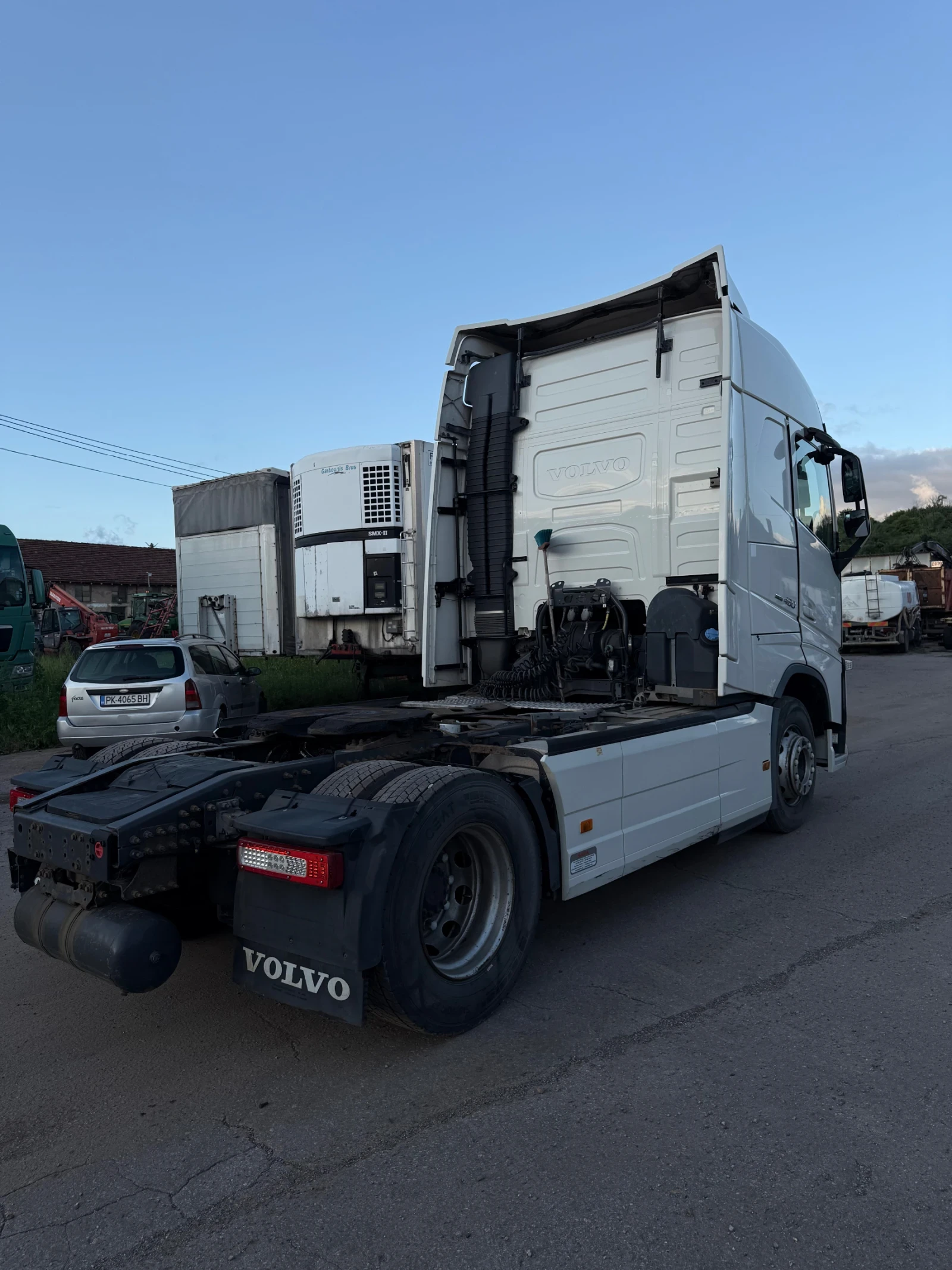 Volvo Fh, снимка 5 - Камиони - 54972593