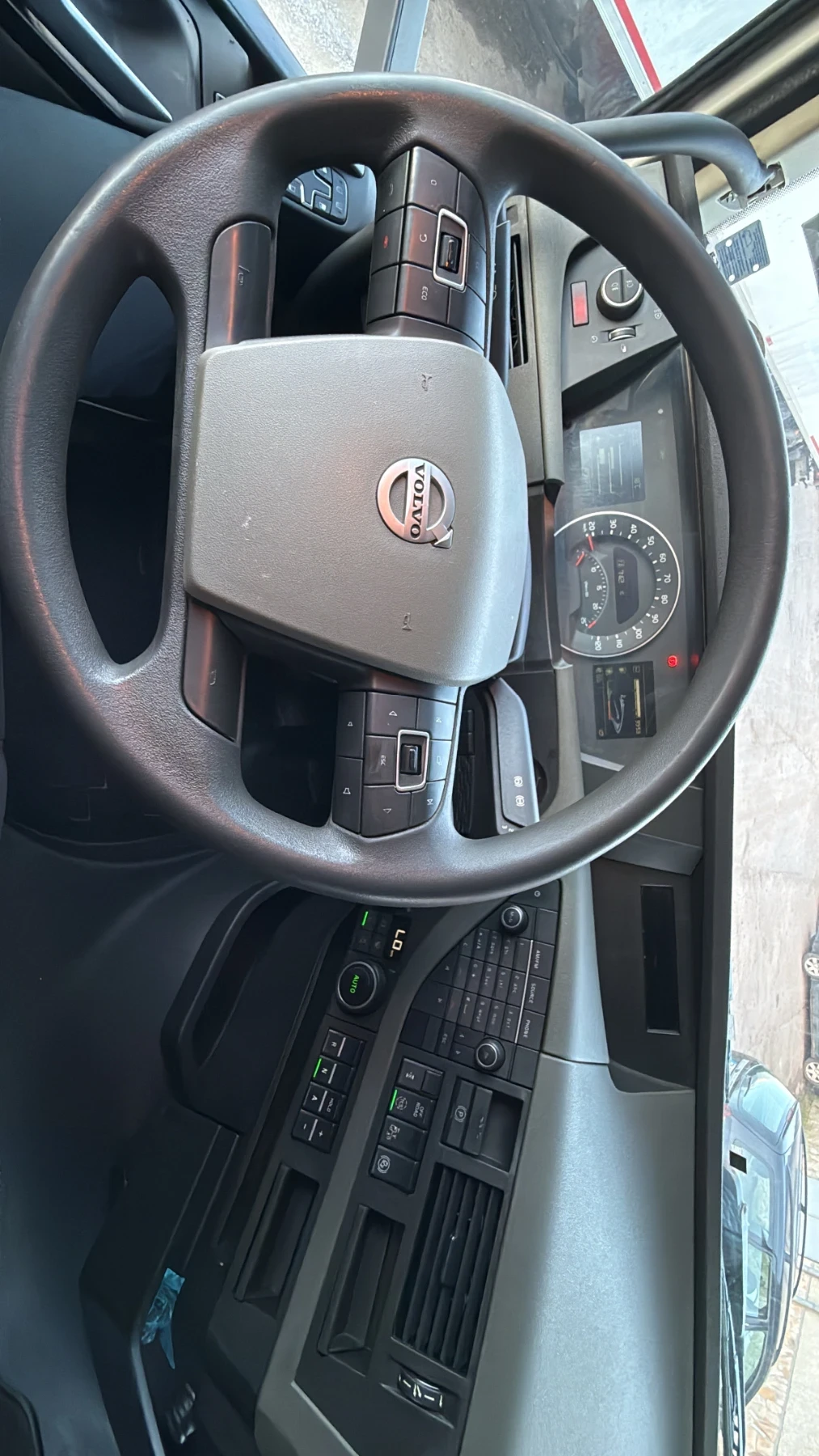 Volvo Fh, снимка 7 - Камиони - 54972593