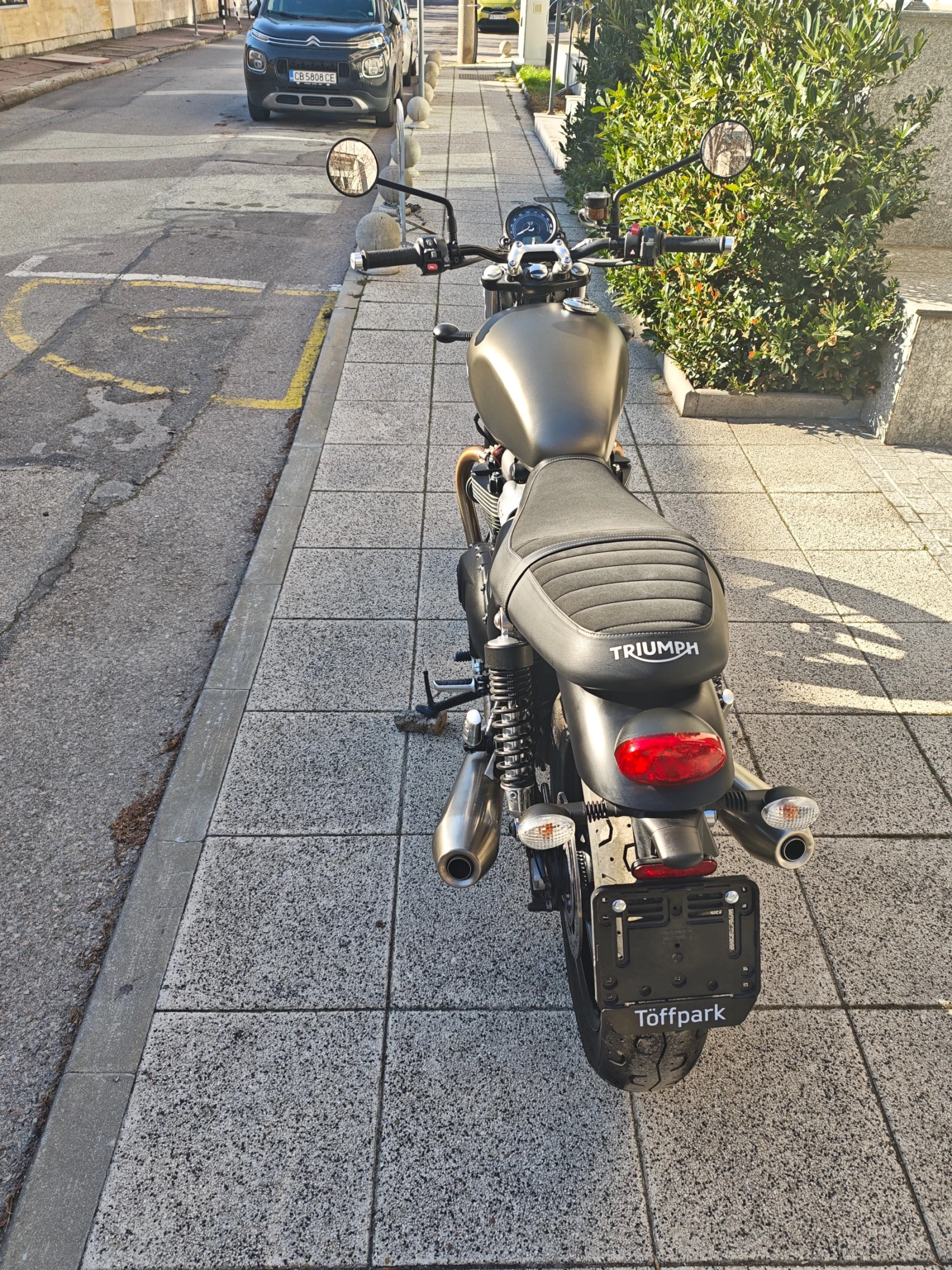 Triumph Bonneville Street Twin 900 - изображение 5