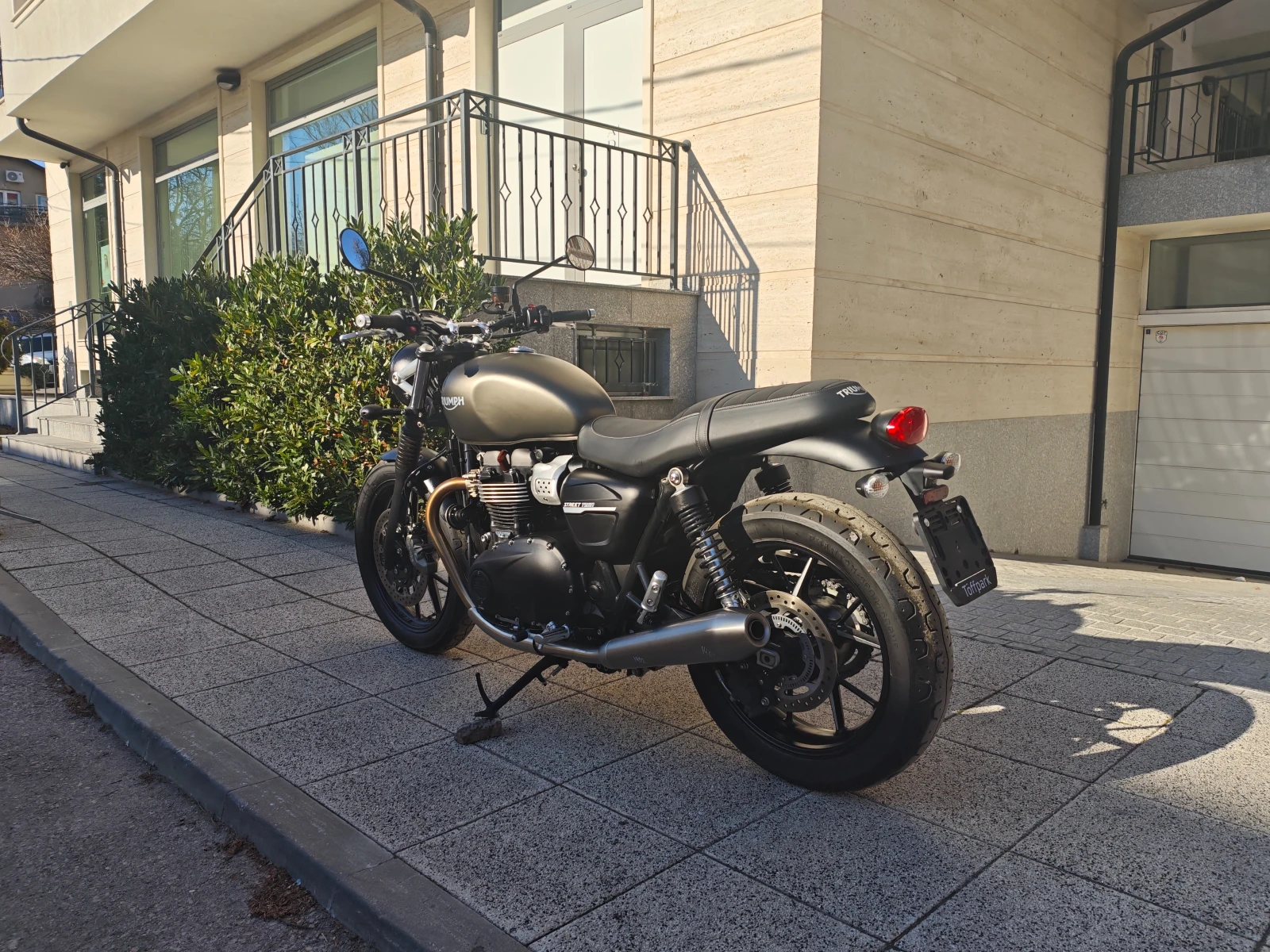 Triumph Bonneville Street Twin 900 - изображение 4