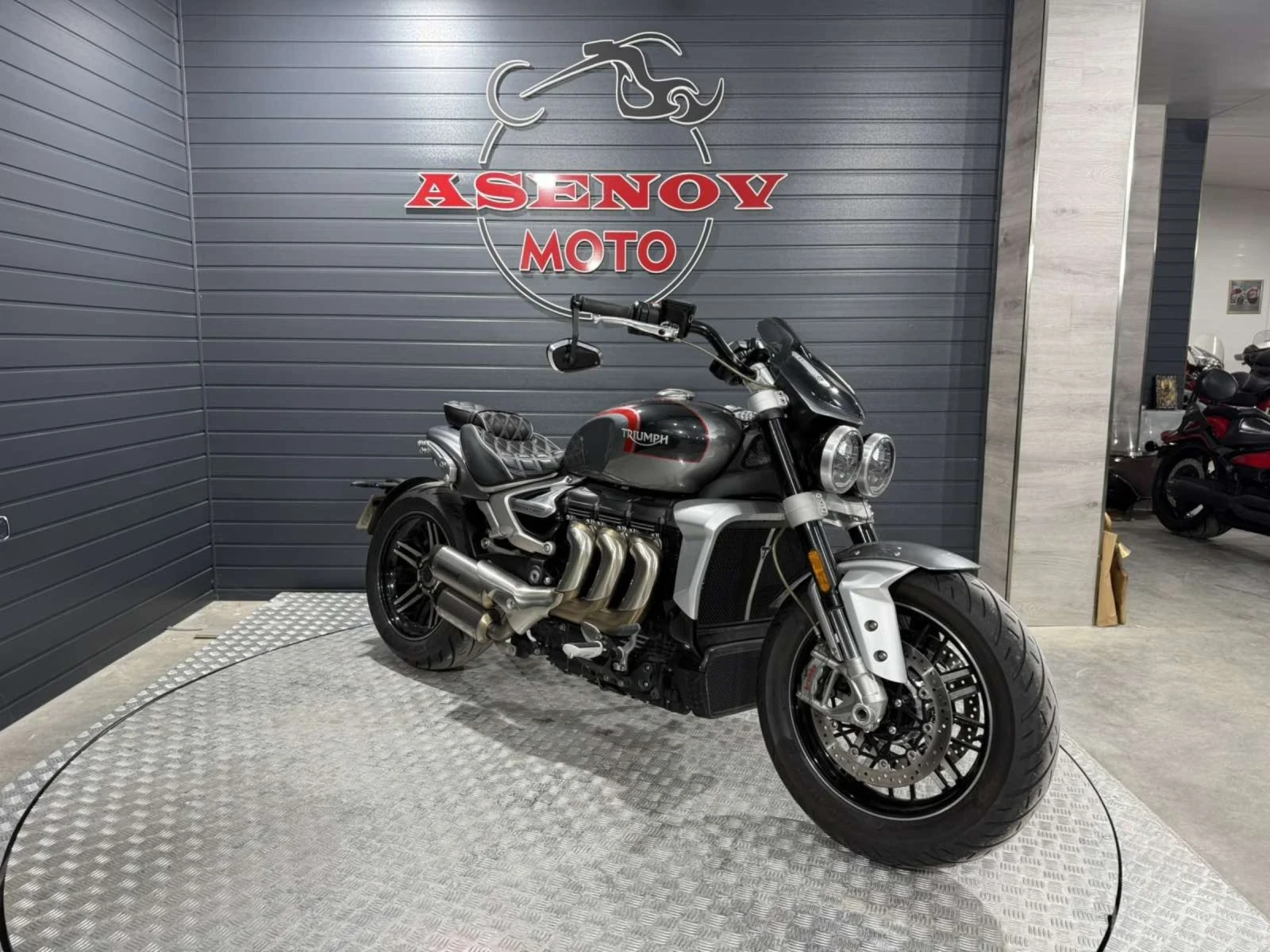 Triumph Rocket ROCKET III GT, снимка 4 - Мотоциклети и мототехника - 54150389