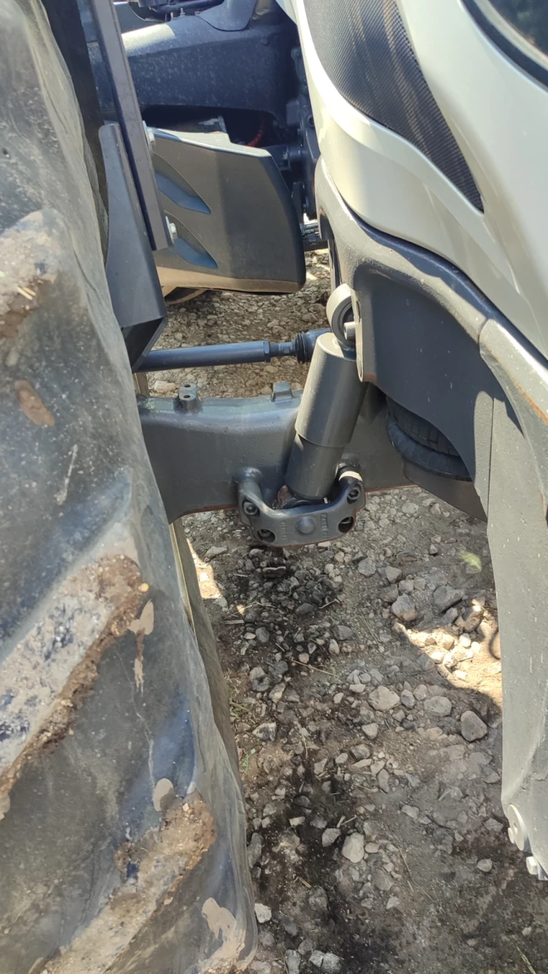 Трактор Valtra Т 254 VERSU, снимка 5 - Селскостопанска техника - 52313858