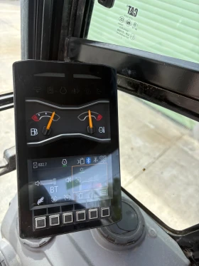 Багер Cat 302 CR, снимка 5