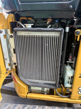 Багер Cat 302 CR, снимка 10