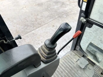 Багер Kubota KX027-4 - изображение 6