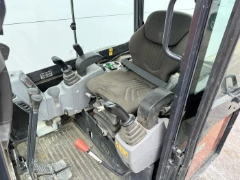 Багер Kubota KX027-4 - изображение 4
