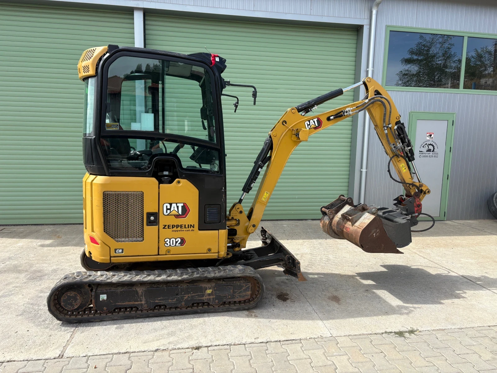 Багер Cat 302 CR, снимка 2 - Индустриална техника - 56240956