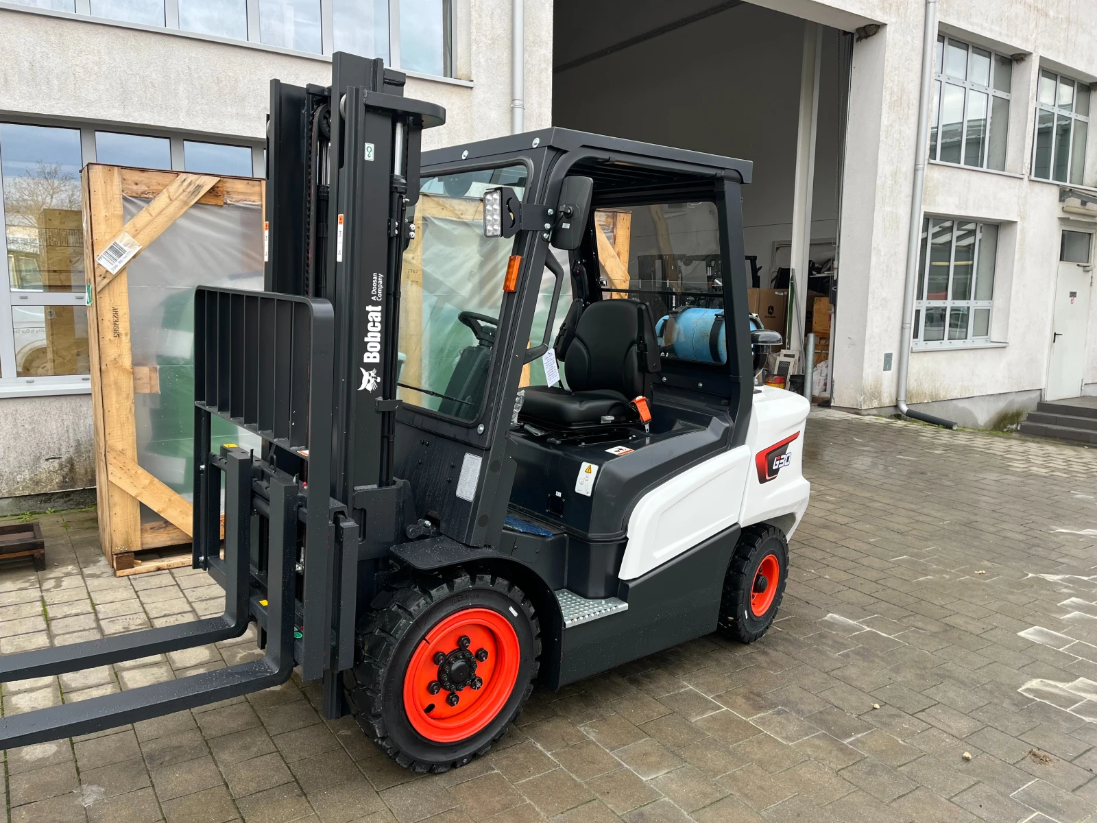 ������� Bobcat G30NXP | Mobile.bg � ����������� 5