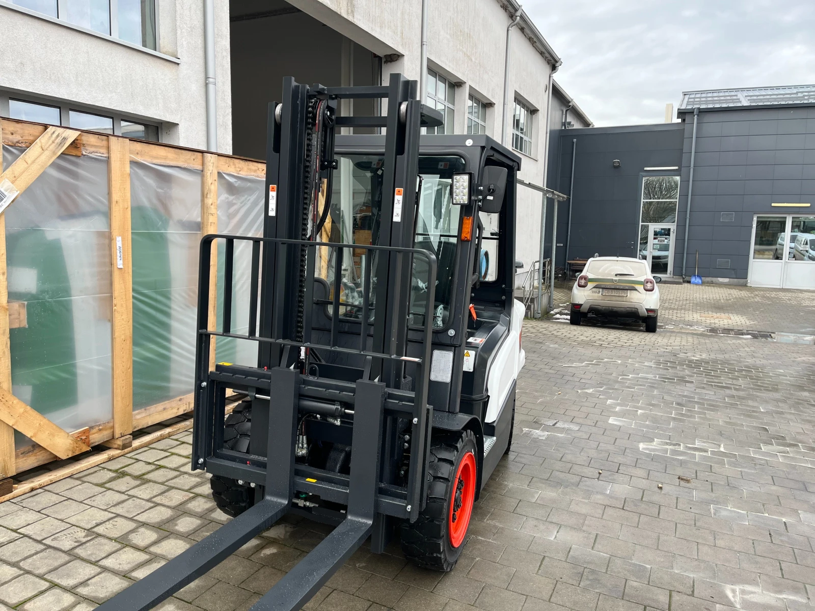 ������� Bobcat G30NXP | Mobile.bg � ����������� 6