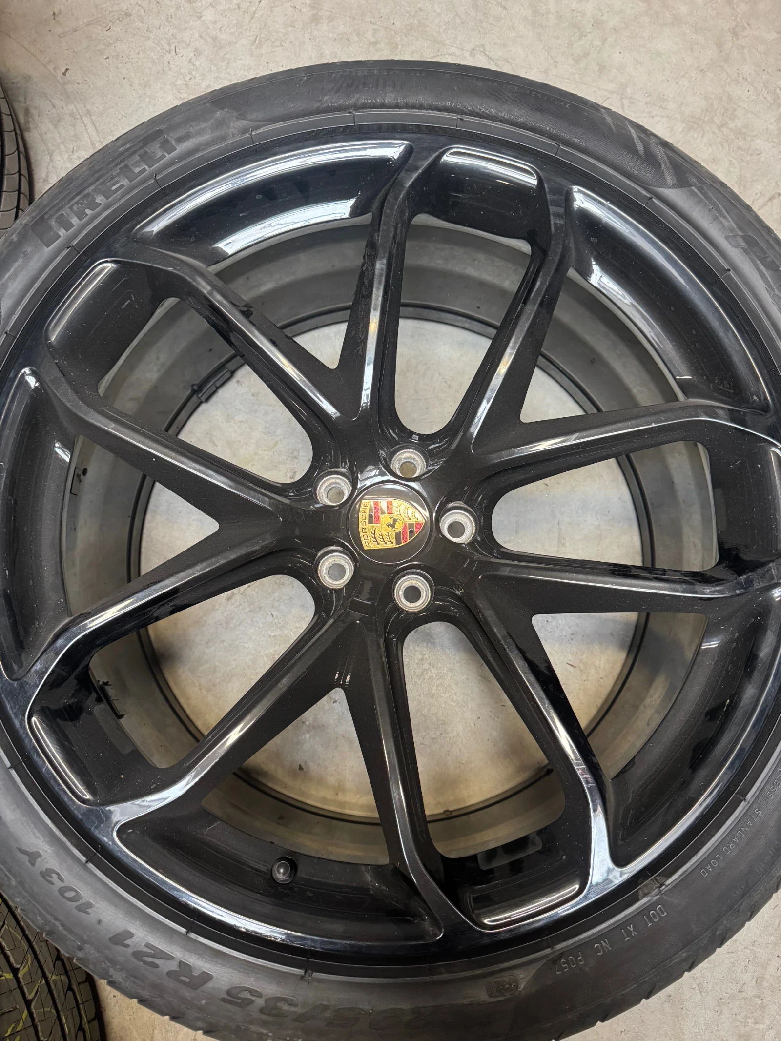    255/35R21  Porsche | Mobile.bg   6