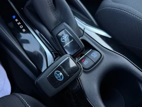 Toyota Corolla 1.8 HYBRID , снимка 17