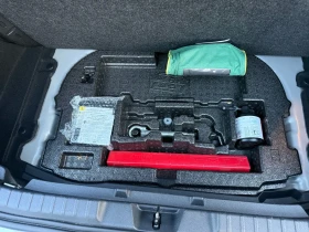 Toyota Corolla 1.8 HYBRID , снимка 13