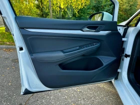 VW Golf 1.5* гаранция* фабричен метан* подгрев* дистроник, снимка 6