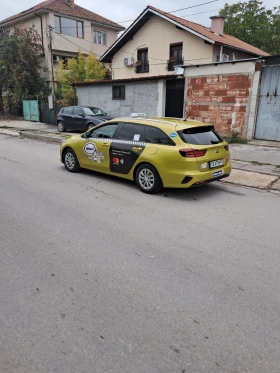 Kia Ceed 1.4 Газ 171000км преди турбото  | Auto.bg — изображение 3