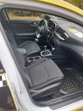 Kia Ceed 1.4 Газ 171000км преди турбото  | Auto.bg — изображение 8