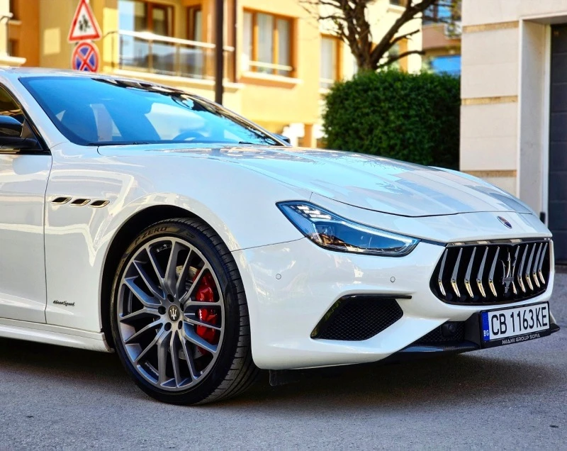 Maserati Ghibli Facelift Carbon Edition SQ4 , снимка 4 - Автомобили и джипове - 49126080