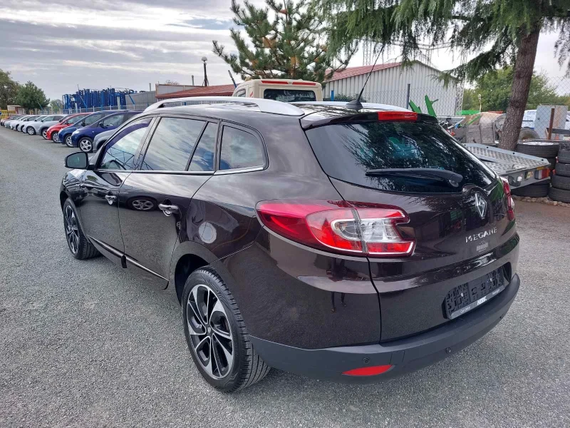 Renault Megane 1.2, 6ск, вер.мотор, снимка 13 - Автомобили и джипове - 47545545