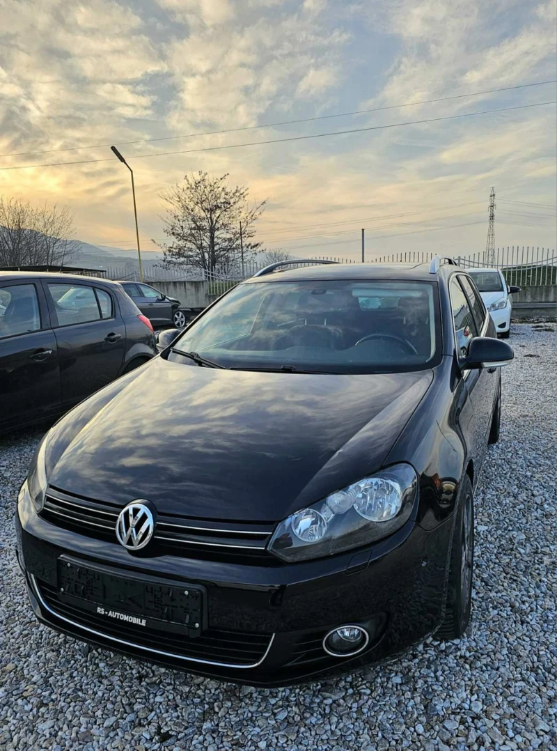 VW Golf EXCLUSIVE , снимка 1 - Автомобили и джипове - 49132592