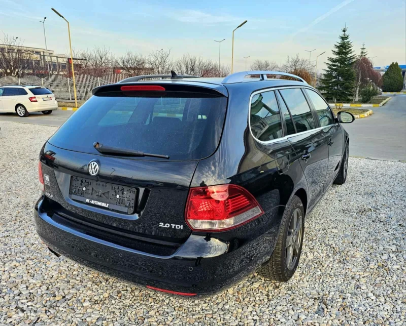 VW Golf EXCLUSIVE , снимка 4 - Автомобили и джипове - 49132592