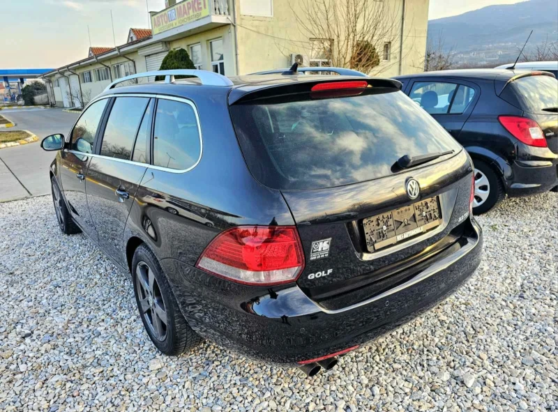 VW Golf EXCLUSIVE , снимка 6 - Автомобили и джипове - 49132592