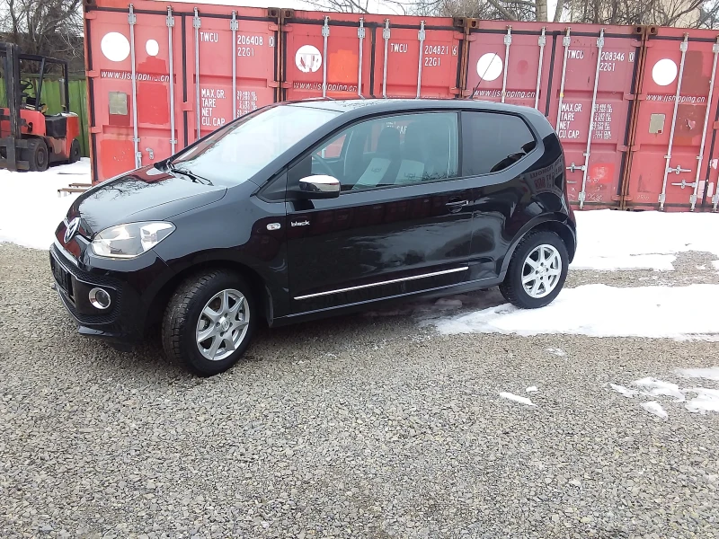 VW Up, снимка 1 - Автомобили и джипове - 49261865