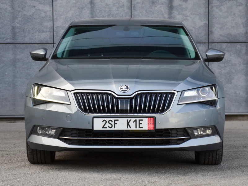 Skoda Superb 2.0 4X4 190 PS, снимка 3 - Автомобили и джипове - 49479345