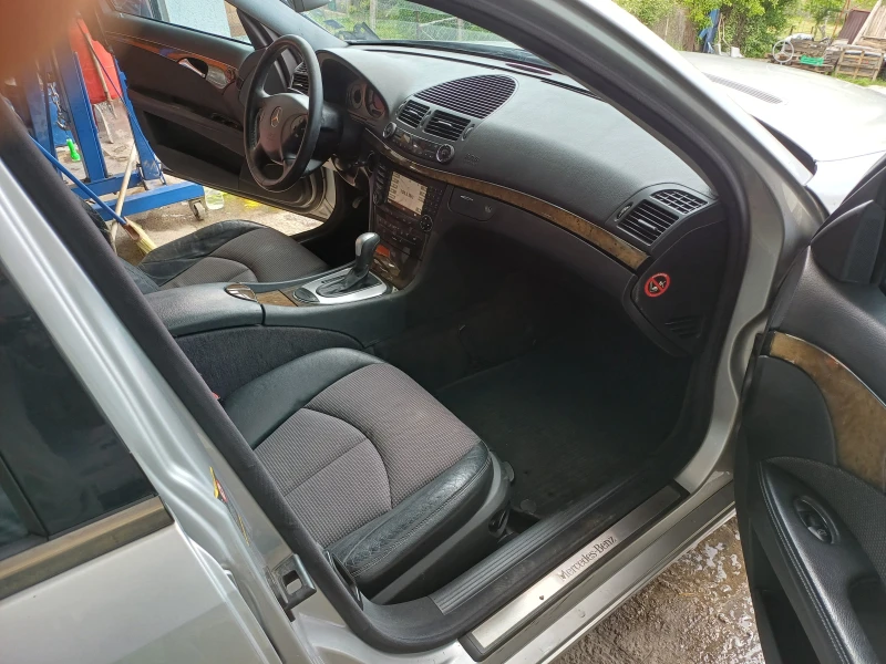 Mercedes-Benz E 220 22 cdi, снимка 5 - Автомобили и джипове - 52442054