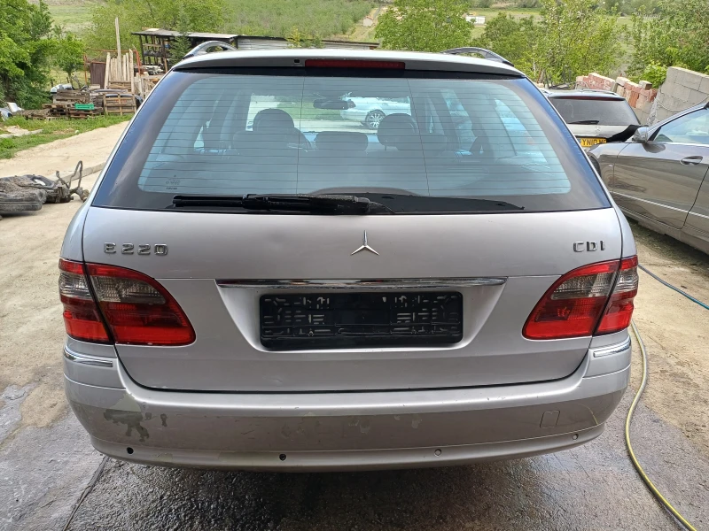 Mercedes-Benz E 220 22 cdi, снимка 9 - Автомобили и джипове - 52442054