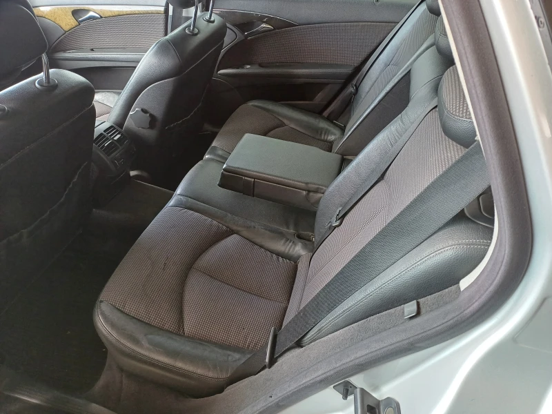 Mercedes-Benz E 220 22 cdi, снимка 6 - Автомобили и джипове - 52442054