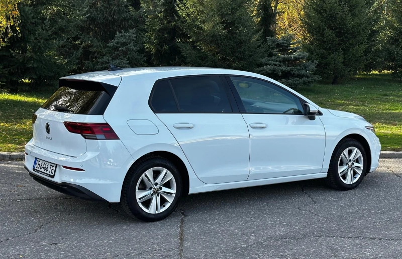 VW Golf 1.5* гаранция* фабричен метан* подгрев* дистроник, снимка 3 - Автомобили и джипове - 52244366