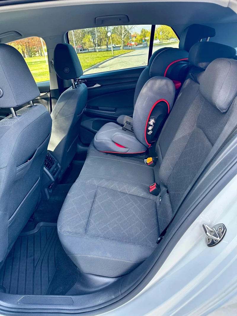 VW Golf 1.5* гаранция* фабричен метан* подгрев* дистроник, снимка 12 - Автомобили и джипове - 52244366