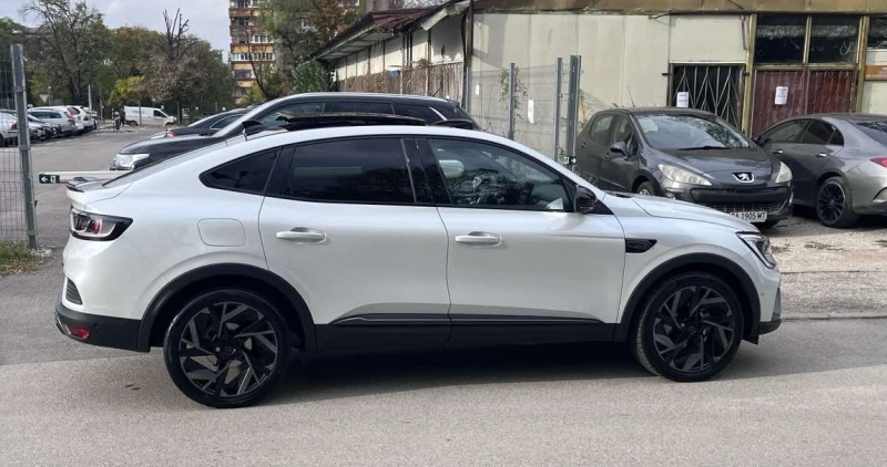 Renault Arkana, снимка 8 - Автомобили и джипове - 52266227