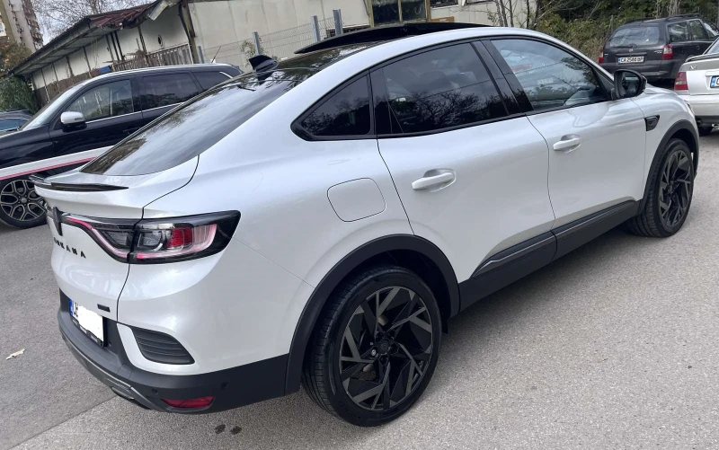 Renault Arkana, снимка 4 - Автомобили и джипове - 52266227