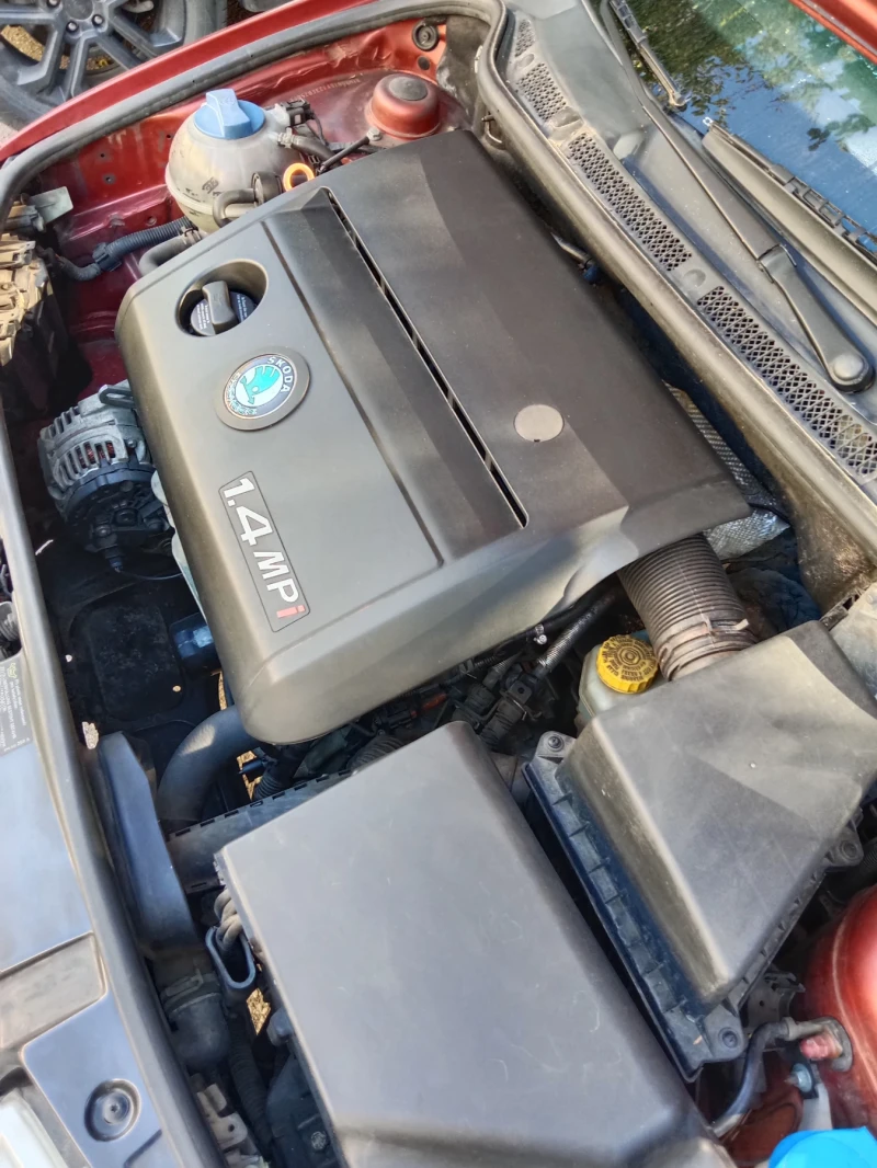 Skoda Fabia 1.4 бензин, снимка 3 - Автомобили и джипове - 52435886