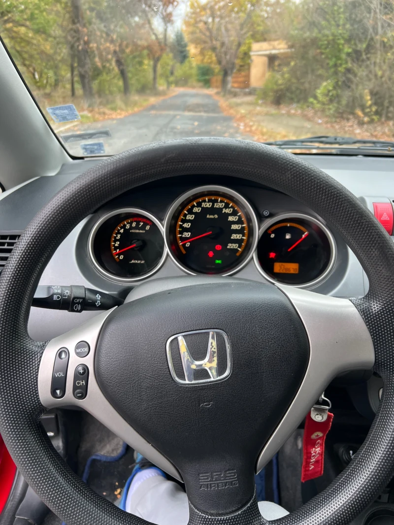 Honda Jazz 1.4, снимка 6 - Автомобили и джипове - 53018653
