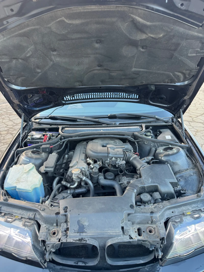 BMW 318, снимка 8 - Автомобили и джипове - 53133372