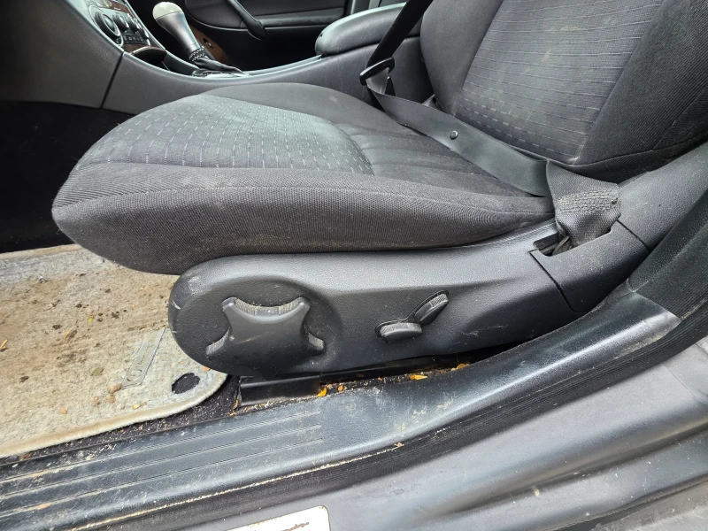 Mercedes-Benz C 220, снимка 6 - Автомобили и джипове - 53293473