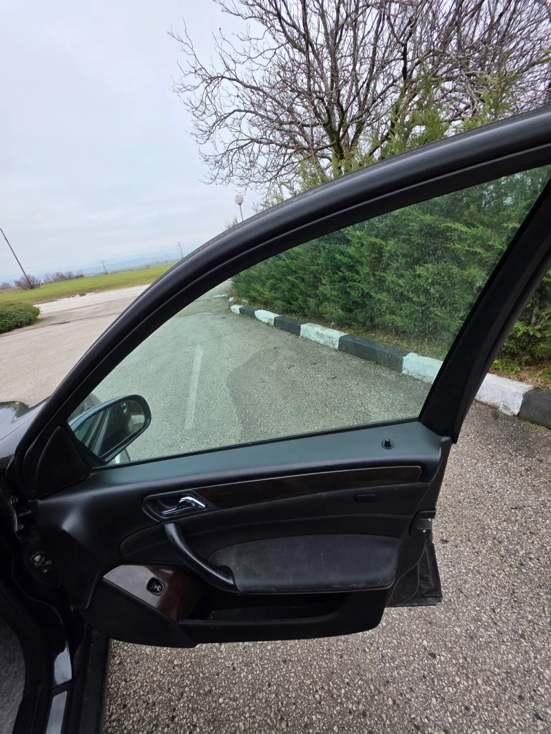 Mercedes-Benz C 220, снимка 8 - Автомобили и джипове - 53293473