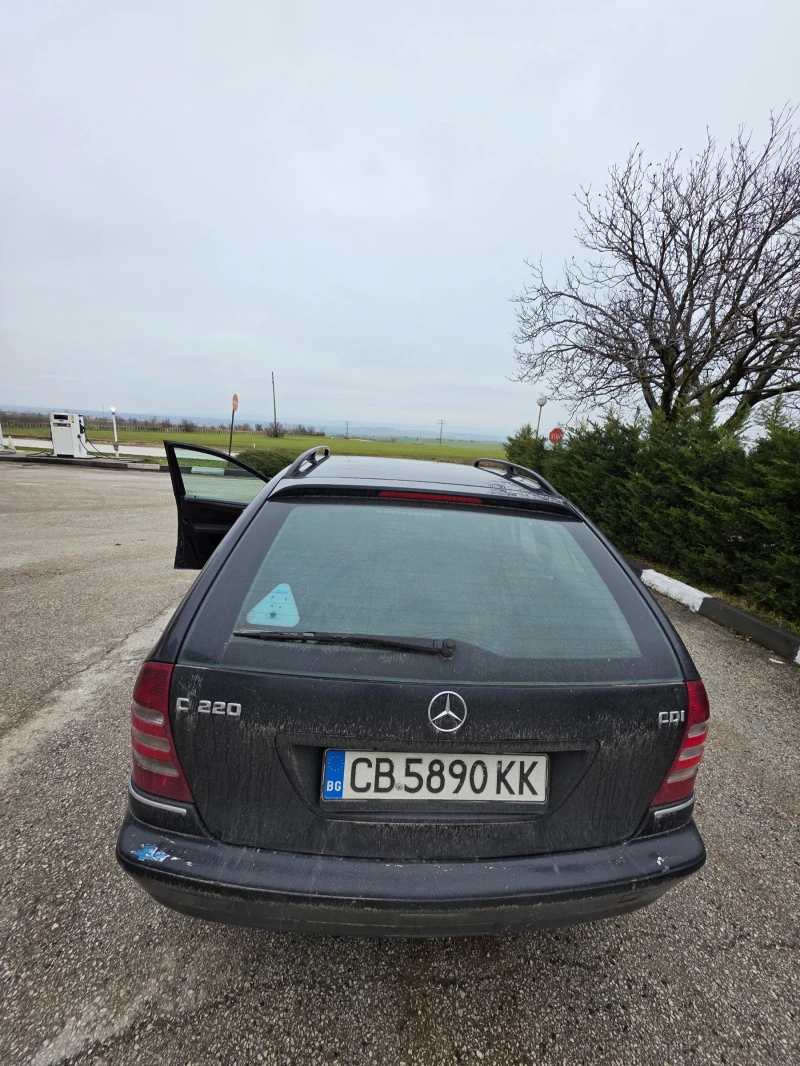 Mercedes-Benz C 220, снимка 14 - Автомобили и джипове - 53293473