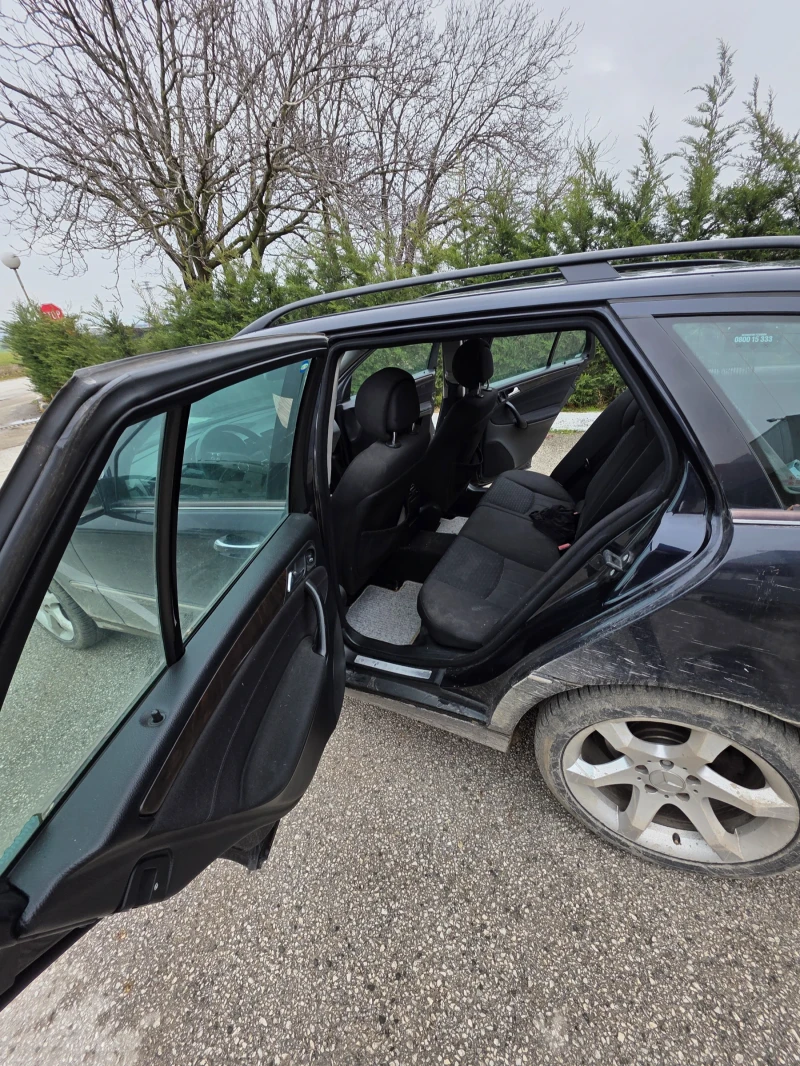 Mercedes-Benz C 220, снимка 4 - Автомобили и джипове - 53293473