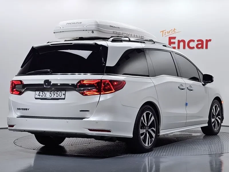 Honda Odyssey 3.5 5Th Generation, снимка 2 - Автомобили и джипове - 55843017