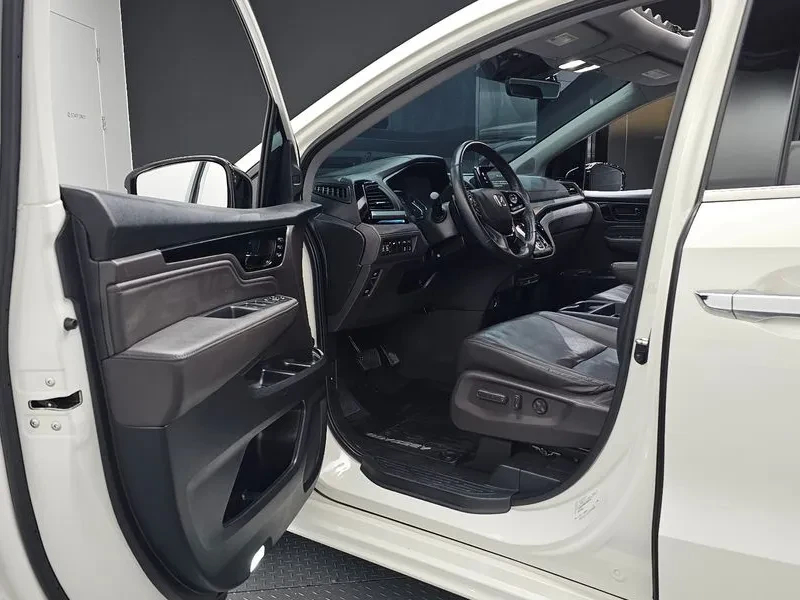 Honda Odyssey 3.5 5Th Generation, снимка 10 - Автомобили и джипове - 55843017