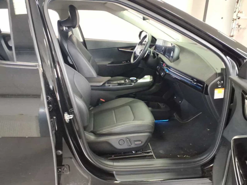 Kia EV6 AWD Navi LED Camera Leather, снимка 5 - Автомобили и джипове - 56732591