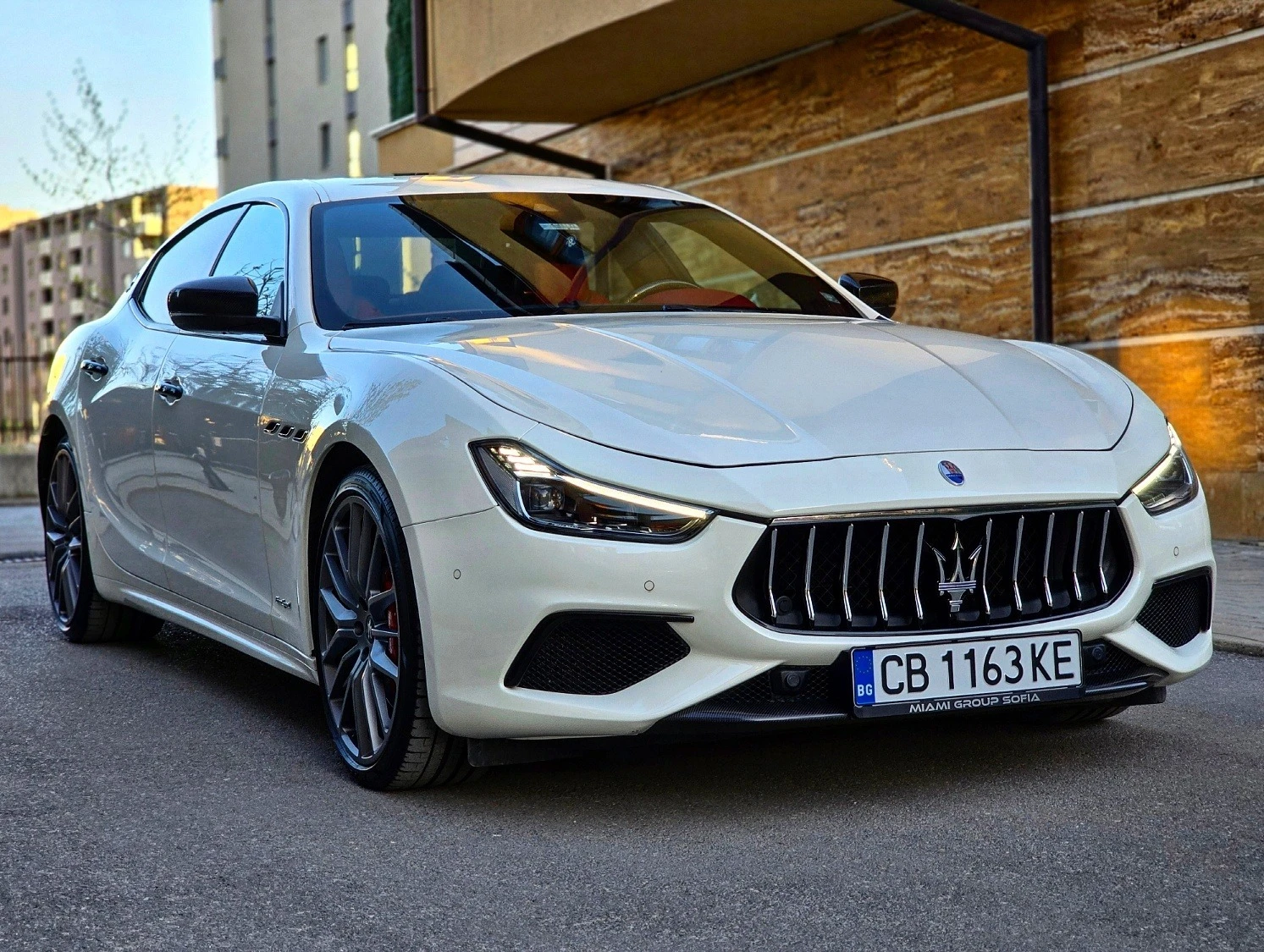 Maserati Ghibli Facelift Carbon Edition SQ4  - изображение 2