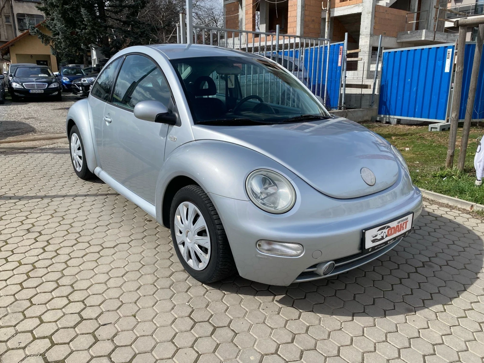 VW Beetle 1.6i/РЕАЛНИ КМ ! ! !  - изображение 3