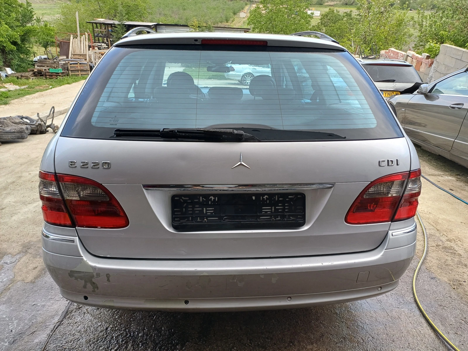 Mercedes-Benz E 220 22 cdi - изображение 9