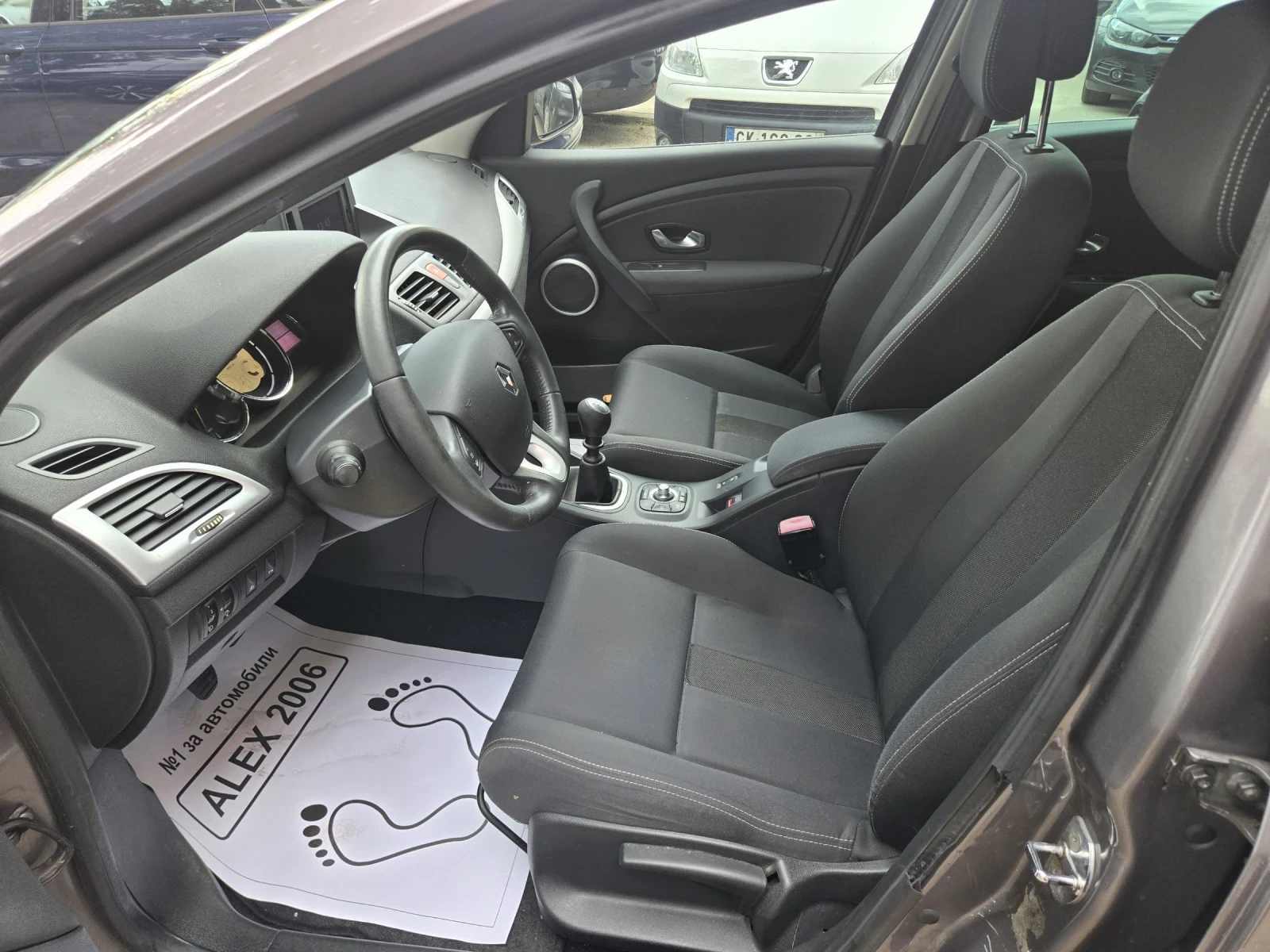 Renault Megane 1, 4 бензин - изображение 6