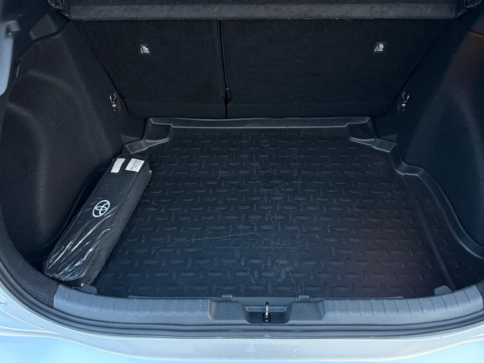 Toyota Corolla 1.8 HYBRID  | Mobile.bg   12